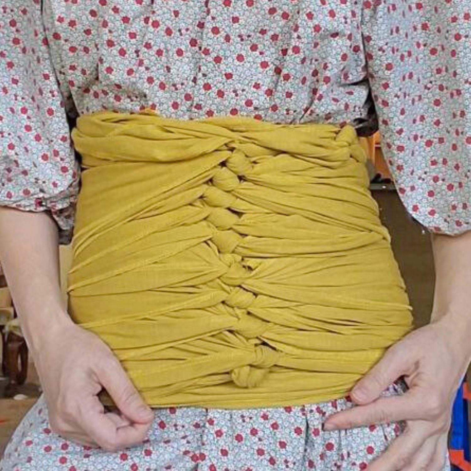 Leichtes Bengkung-Bauchbindetuch „Kayla“